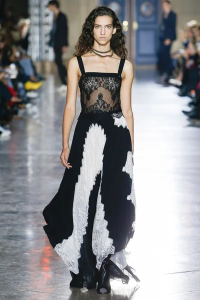 Look 59